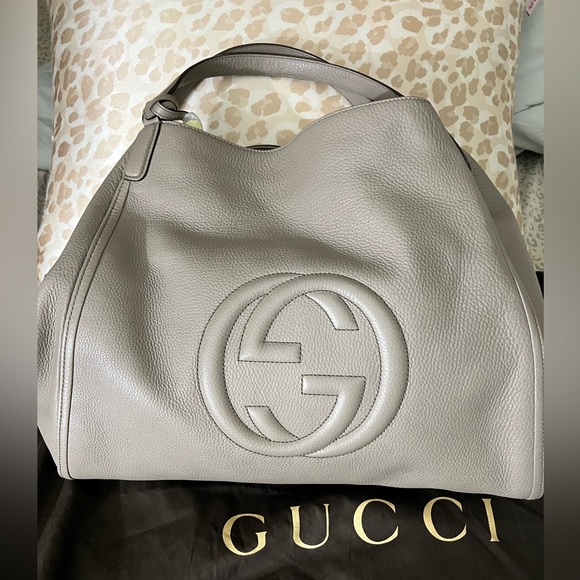 Gucci Handbags - BNWT- Authentic Gucci large soho. Gray.